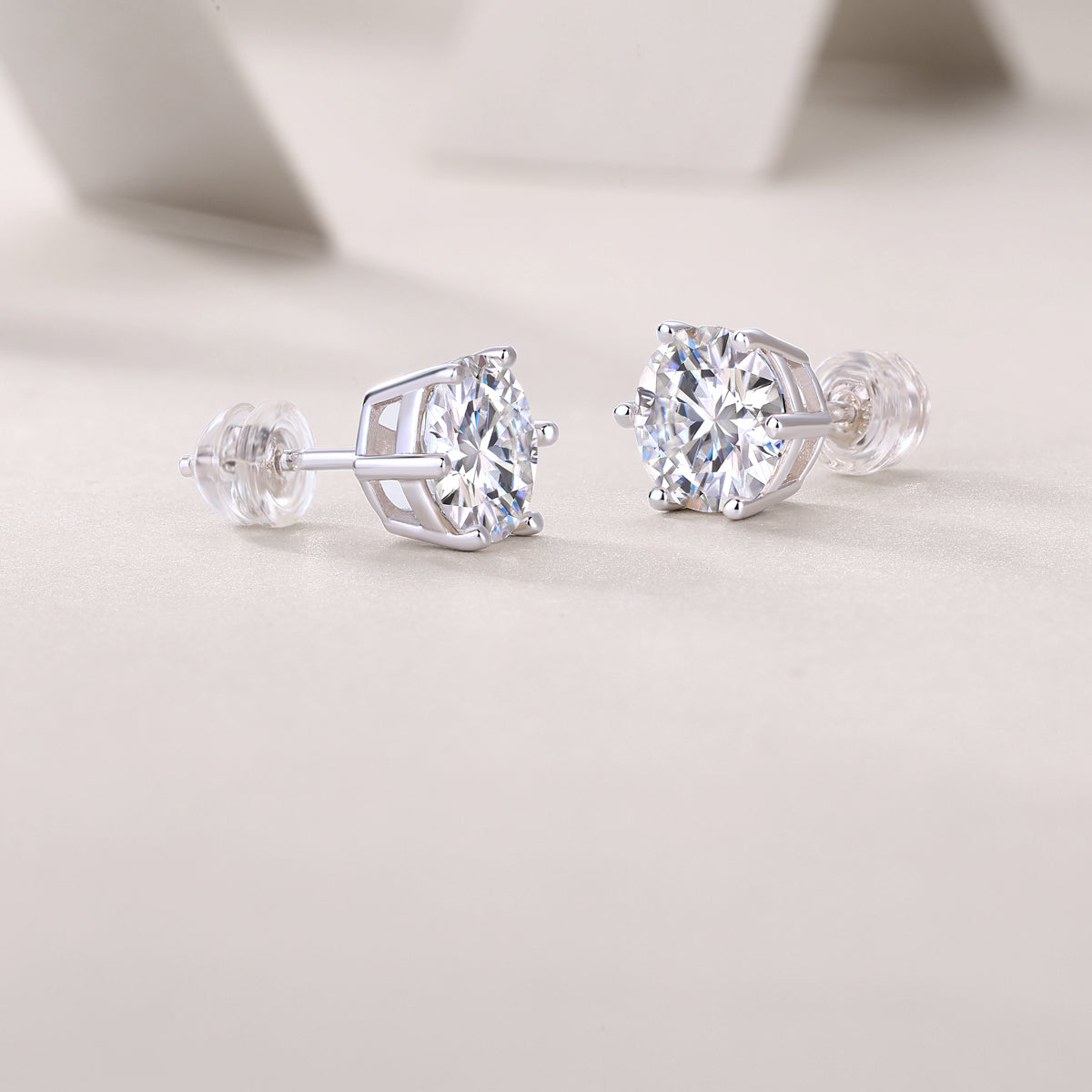 serene stud earrings 1ct — JH0A2822.JPG
